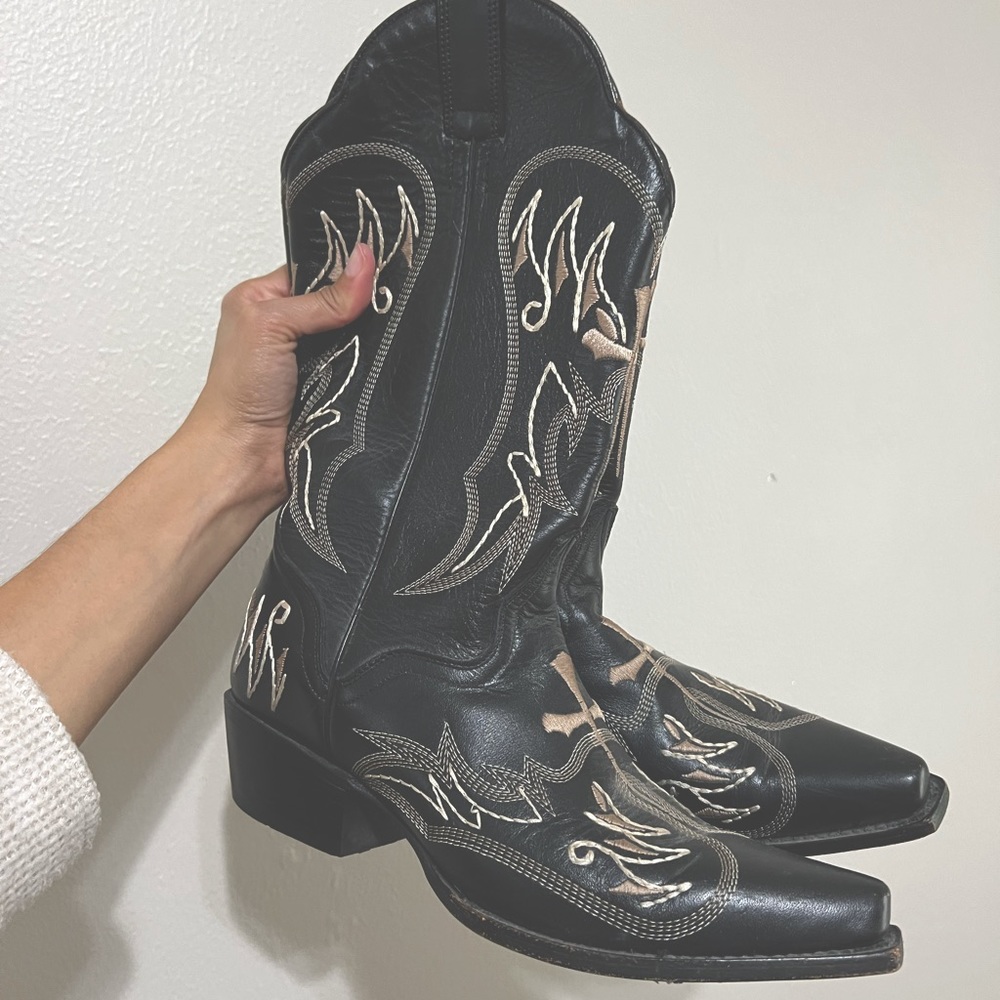 Vintage Embroidered Cowboy Boots